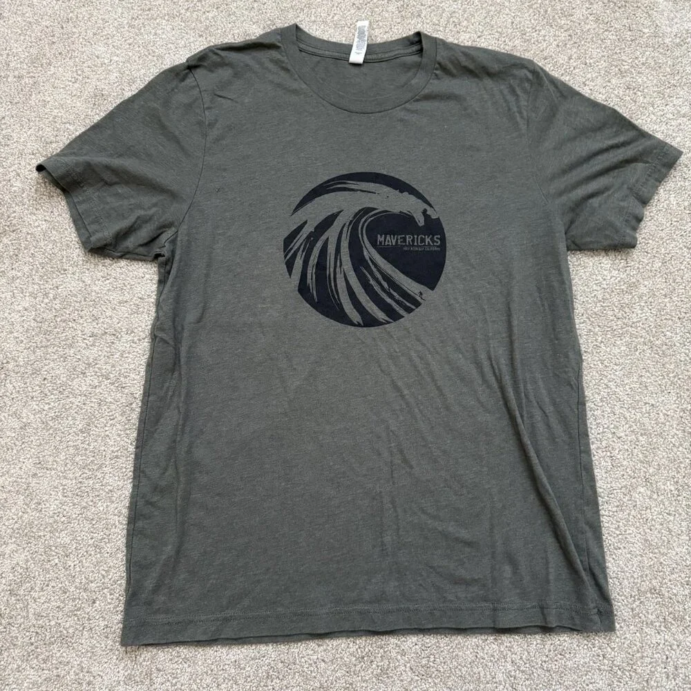 Bundle of 4 T-shirts - Picture 8 of 9